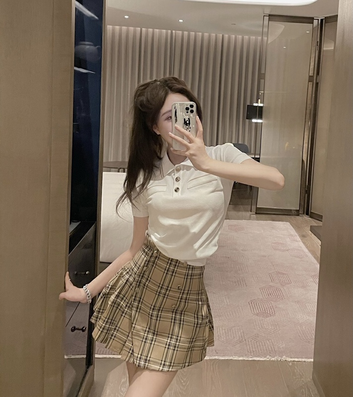 [Tutu] knitted versatile short sleeve + Plaid pleated skirt set c600455# zxx