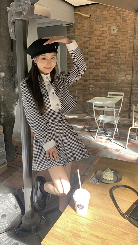 goods in stock! New year in early spring! [timely rain] Han Feng ins temperament sweet doll collar thousand bird lattice jacket (only selling tops) c213# jhy