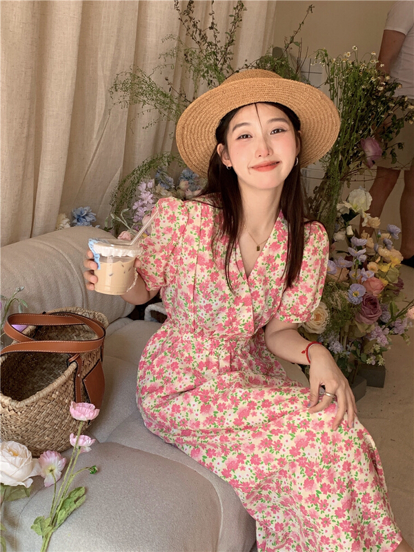[timely rain] Korean style, sweet design, slim V-neck bubble sleeve dress 0420# WPL