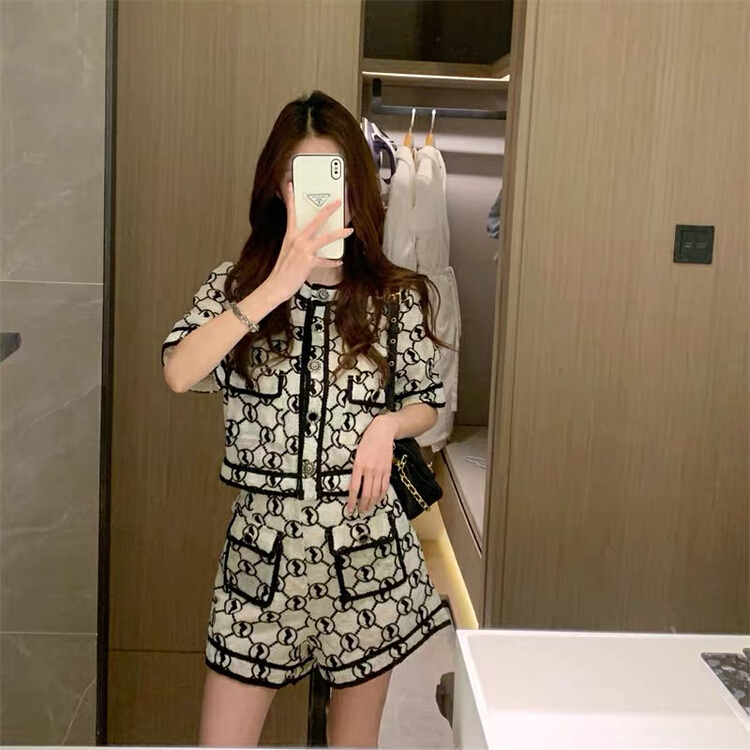 [Huaxi] Xiaoxiang style pattern light cooked style blouse + Hong Kong style casual fashion Shorts Set 8950# PCZ