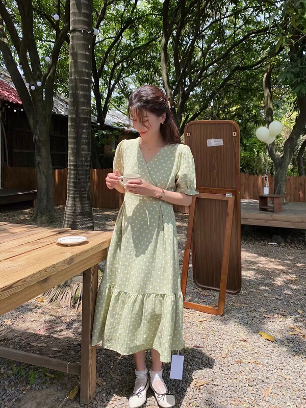 New in early summer! [Yingying new clothes] French tea break first love Mori V-neck wave point slim fitting dress 7328# Cl