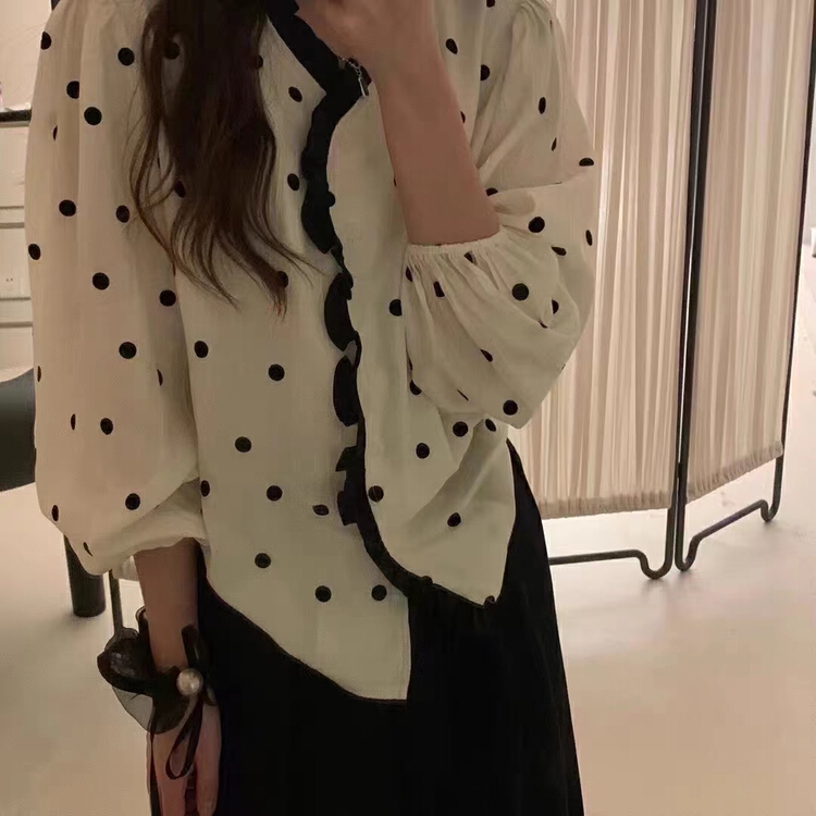 New year in early spring! [baby] Han Xibo dot color contrast border shirt 8512# WTT