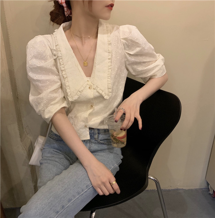 goods in stock! New in early summer! [timely rain] sweet and versatile temperament French Lapel exquisite lace bubble sleeve short sleeve shirt 65550# WPL