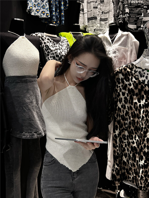 New in early summer! [web sensing] Korean sleeveless vest / sling a955# ozq