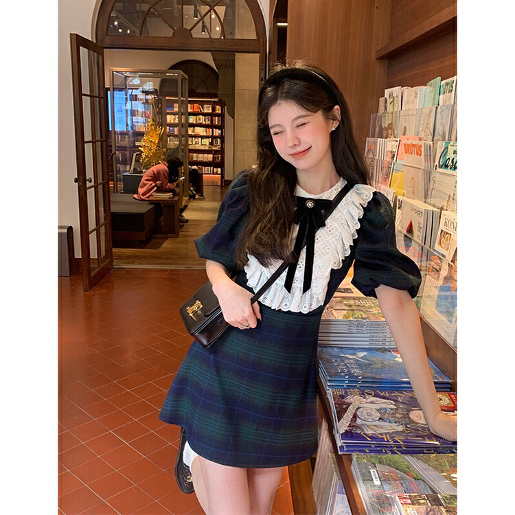 New in early summer! [come and see] French Style Bubble Sleeve girl lace A-line skirt with thin check butterfly dress 358# JJ