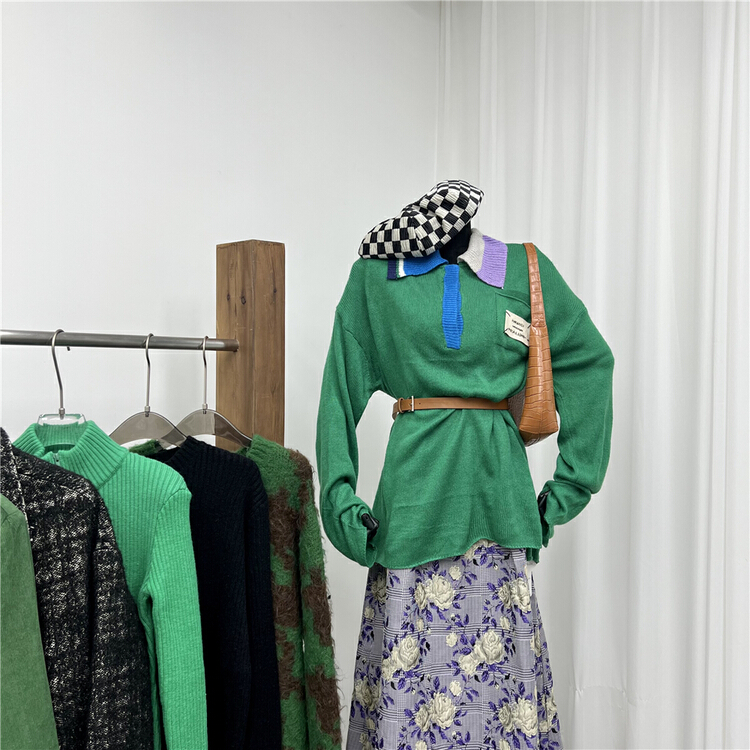 goods in stock! Original price of stall! [store 1] Korean color blocking and labeling versatile loose knit a42-a8581# hyy