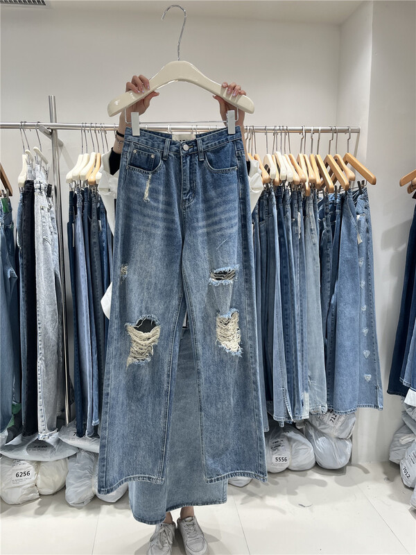 New year in early spring! [o not 1] ripped loose Vintage casual jeans w149# LSW