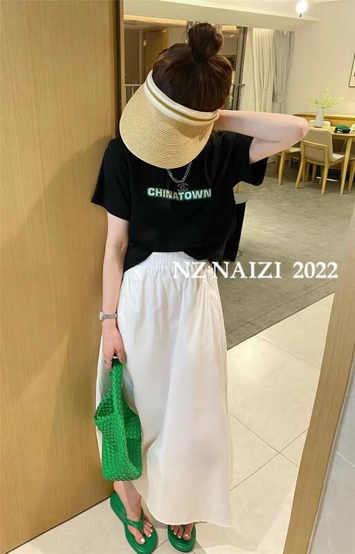 [Naizi] three dimensional letter color blocking short sleeve T-shirt 8070# ozq