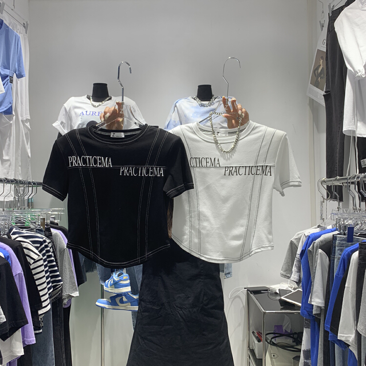 [Z2] a short sleeved T-shirt designed by the public line 1013# WTT