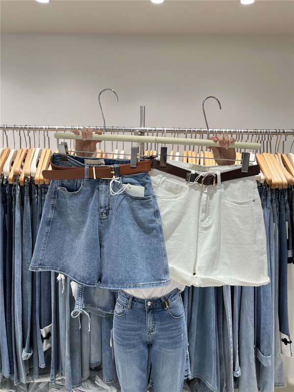 New year in early spring! [o not 1] design sense, retro, foreign style, thin denim shorts (with belt) w266# LSW