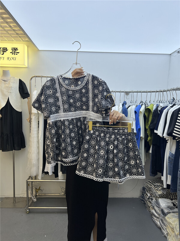 [yayirou] fashion round neck shirt + comfortable casual Shorts Set 6652# hyy