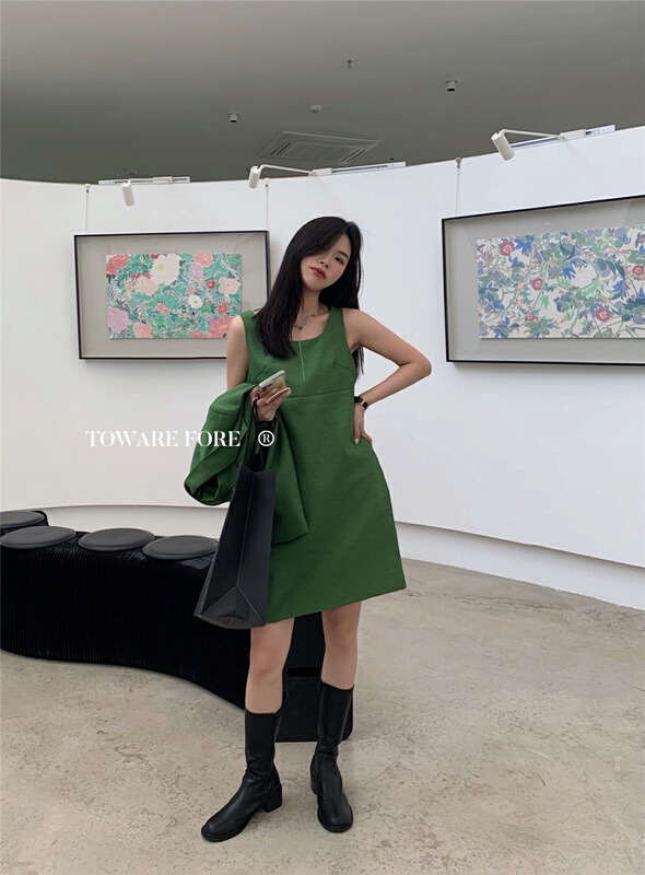 New year in early spring! [road front] simple solid color loose vest dress w6078# zxl