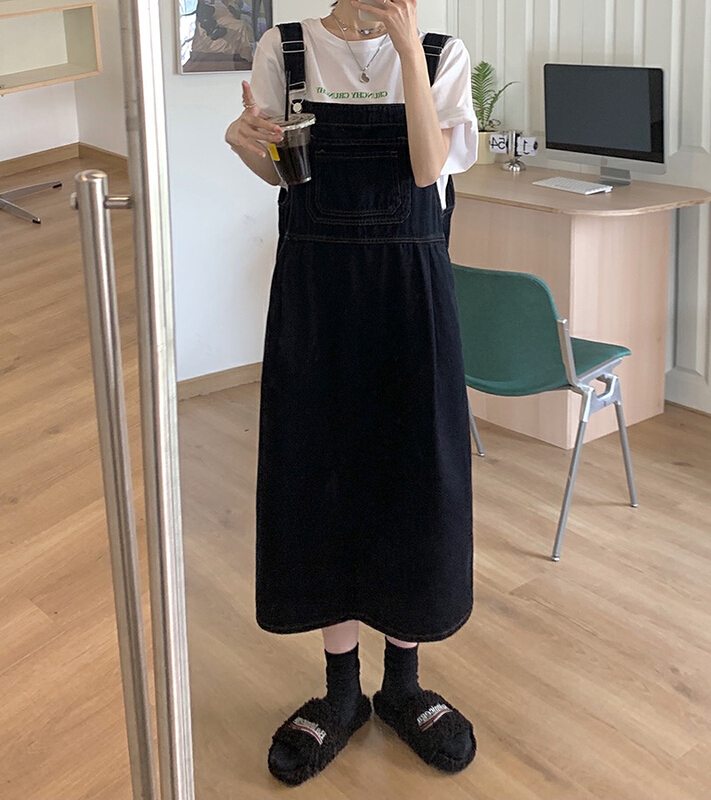 New in early summer! [timely rain] Han Feng ins retro, age reducing, loose and thin, high waist and versatile denim strap skirt (only strap skirt) b8869# WPL
