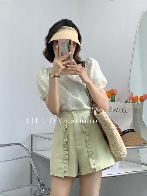 New in early summer! [Luoyi] simple and versatile casual shorts 9720# L