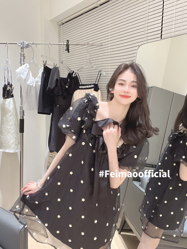 [Feimao (Yimao)] French square neck bubble sleeve embroidered sweet dress ym-7747# LSL