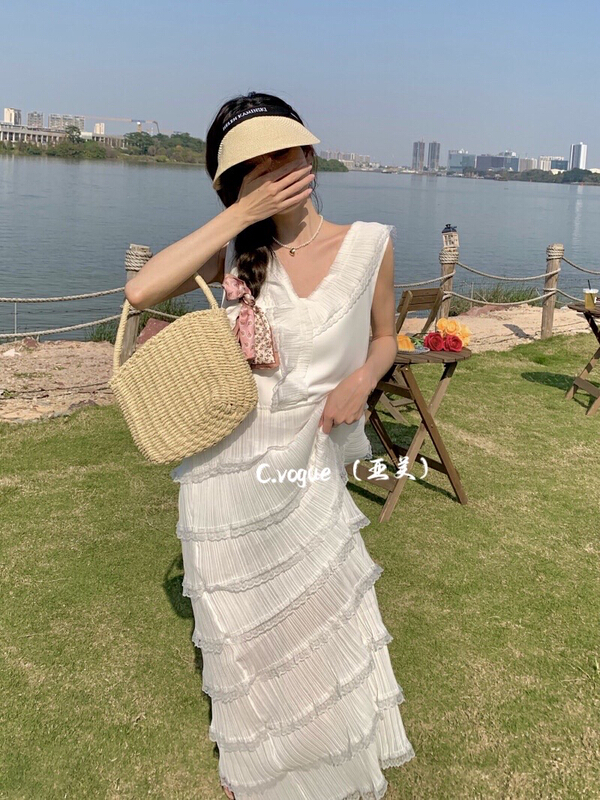 goods in stock! New in early summer! [c.vogue] French gentle V-neck dress 8810# PCZ