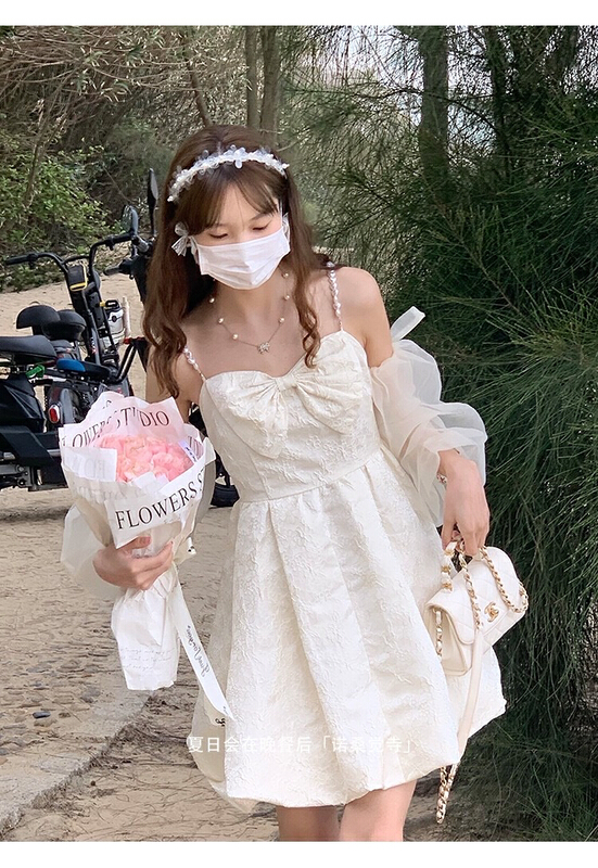 New in early summer! [Yingying new clothes] simple little lady dress (with detachable sleeves and Pearl shoulder straps) 7142# Cl