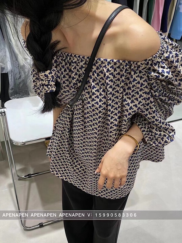 [East room] herringbone shoulder sleeve crimping shirt 9307# WTT