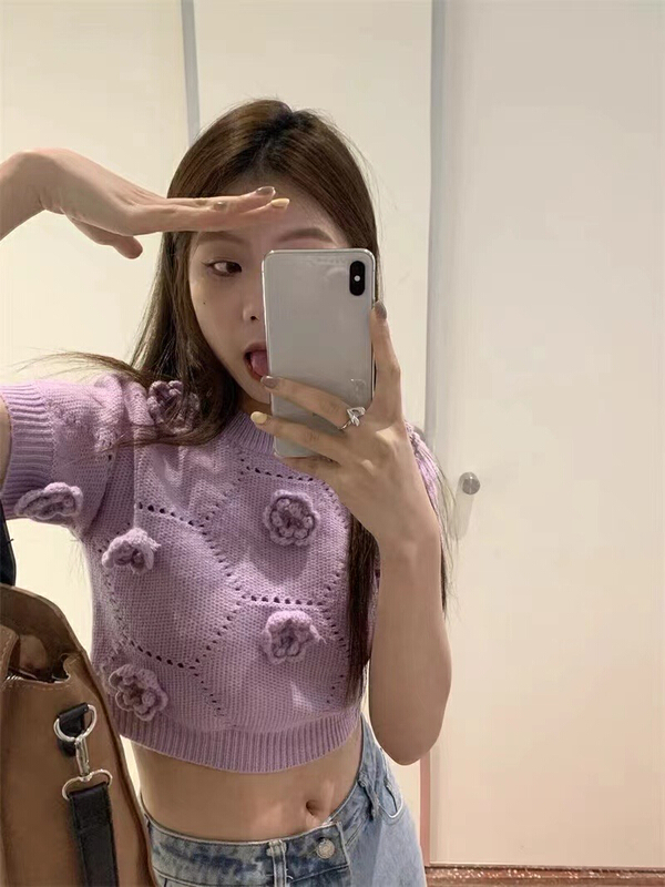 goods in stock! New in early summer! [c.x Chuxin] Japanese soft wind hollowed out flower sweater z77# WTT
