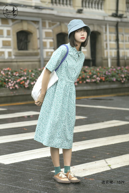 goods in stock! [original of three plain clothes] simple temperament casual floral dress 15729# XYJ