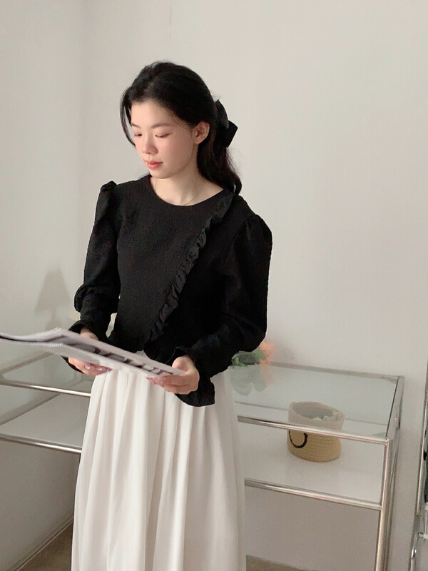 [19. Nineteen] Korean style small shirt 2107# ll with a sense of design