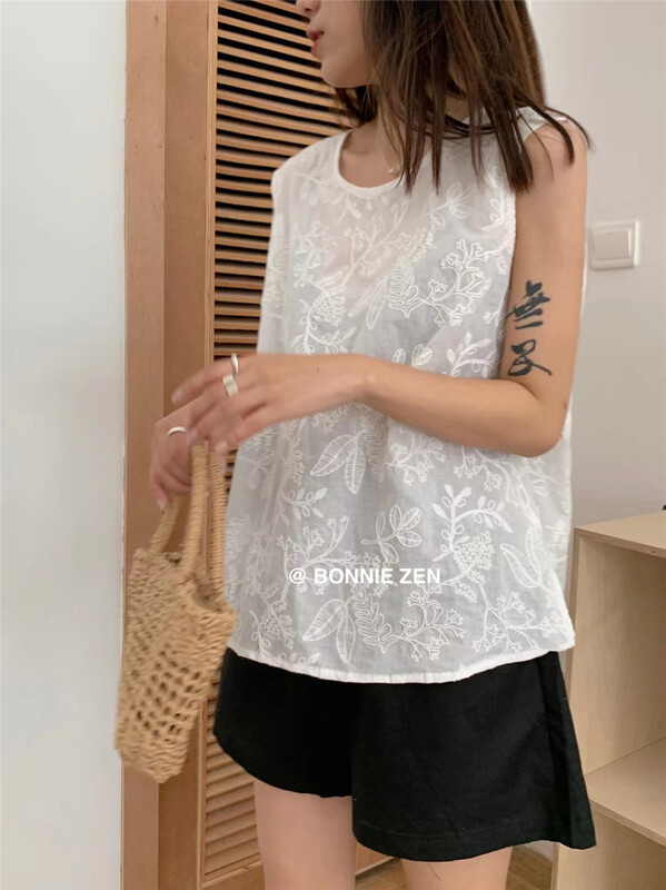 [Bonnie] Korean sleeveless jacquard vest / sling 2338# XYJ