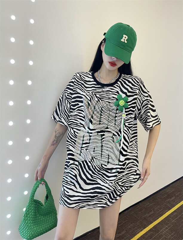 New in early summer! [Ag] Korean Sequin leopard design medium long short sleeve T-shirt (with detachable accessories) 3142# WPL