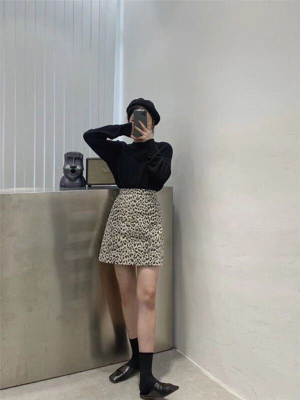 Original price 66.55! 【 moonlight 】 retro temperament leopard print slim skirt 8025-1# cqw