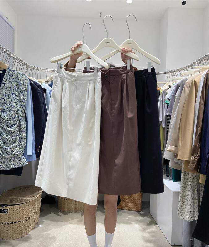 goods in stock! New year in early spring! [moo Le] Korean style versatile solid color high waist slim skirt 22060# CLS