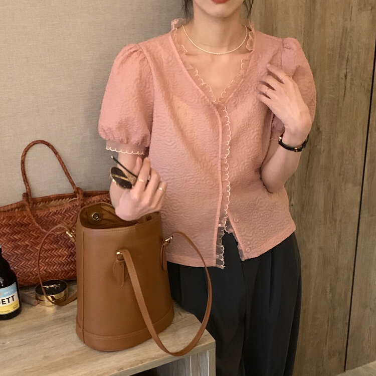 [Gu Wan] fairy lace stitching blouse 5621# zxx