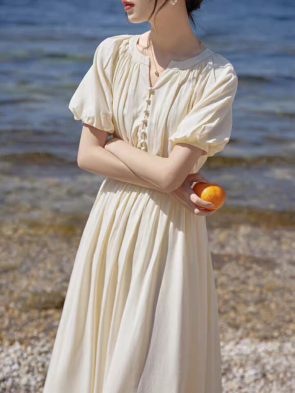 New in early summer! [L.L studio] French retro gentle wind V Neck waist closing dress 7550# PCZ