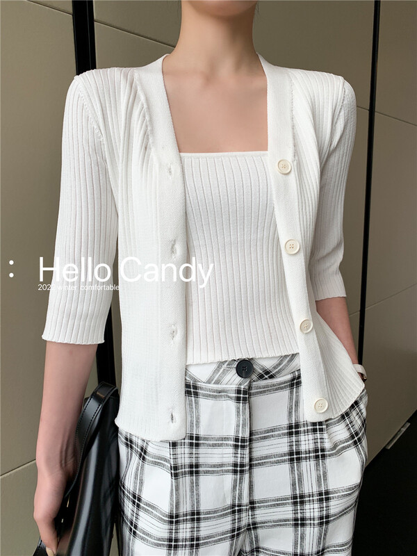 New year in early spring! [candy] Korean soft style knitted cardigan + versatile suspender vest set q21022702# ZSY