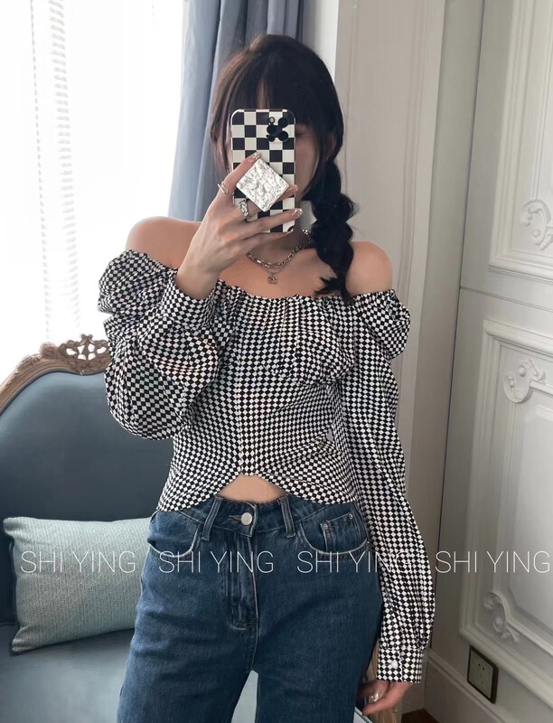 [77. Shop] Plaid two wear shoulder pull blouse 9072# WTT