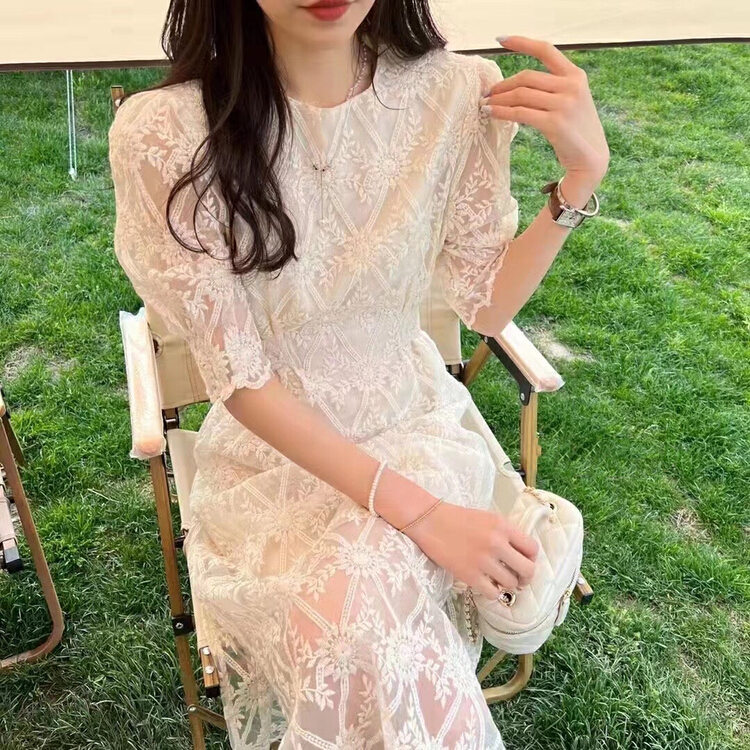 New in early summer! [Kiki] temperament lace slim dress 1272# ozq