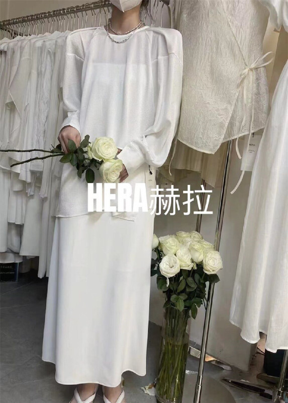 【HERA】淨版舒適韓系小衫  22103#  L
