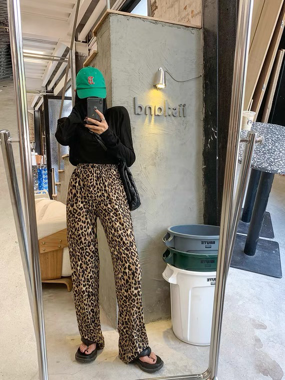 New in early summer! [c.h.z] high waist retro leopard print loose and thin straight casual pants 90617# WTT