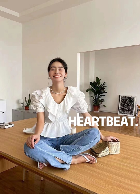 New in early summer! [Heartbeat] temperament design lotus leaf collar shirt 3017# L