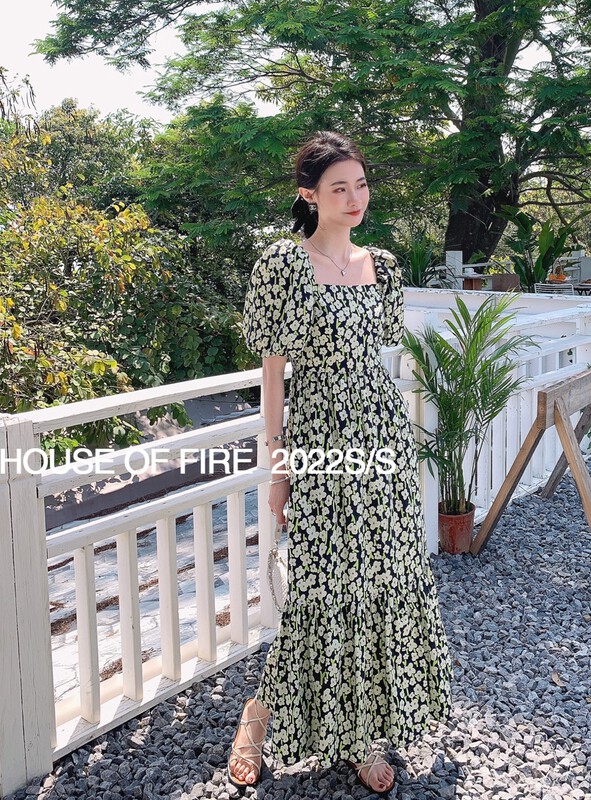 [huohuohuo hoodres] Korean version square neck floral sweet bubble sleeve dress 22183# ozq