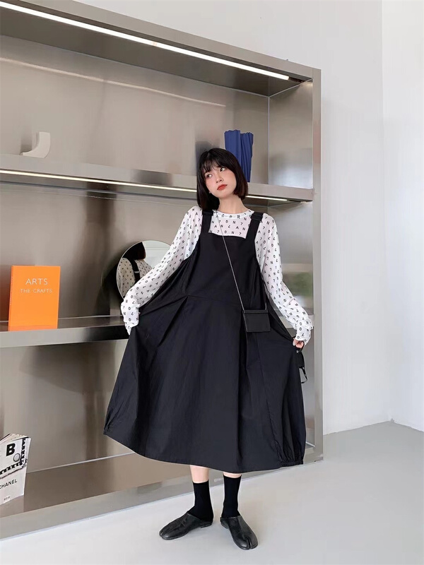 New in early summer! [black + white] Korean versatile meat covered strap skirt 2s10346u# lwy
