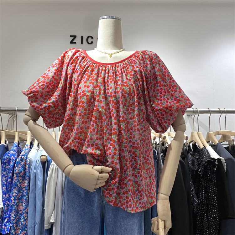 New in early summer! [zicci] niche fashion strawberry pullover shirt 106587# lwy