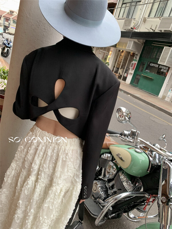 goods in stock! [so common] niche design hollow out short suit 62012# jhy