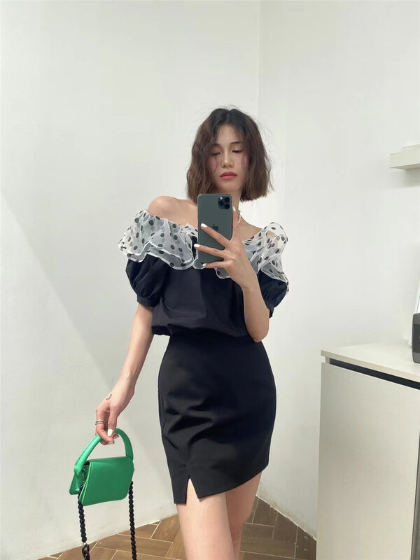 [black + white] ruffled off shoulder style wave dot blouse 2s12854m# lwy
