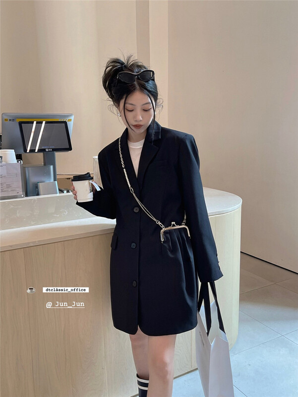 現貨!【DT CLASSIC】珍珠鏈條廓形ins質感設計感帶挎包口袋西裝  D4383-N2#  JHY