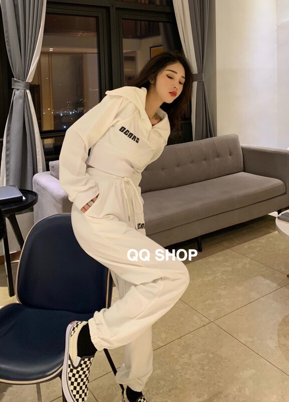 goods in stock! [QQ shop] Korean hooded short sweater + sports casual pants two-piece suit 88006# ozq