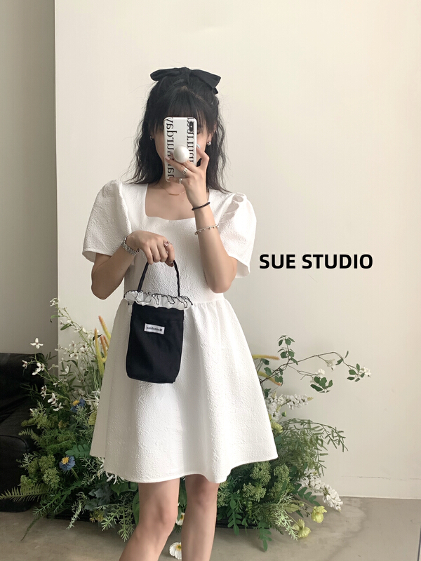 New in early summer! [Sue studio] bubble sleeve versatile Fashion Square Neck Dress 99991-1# zjy
