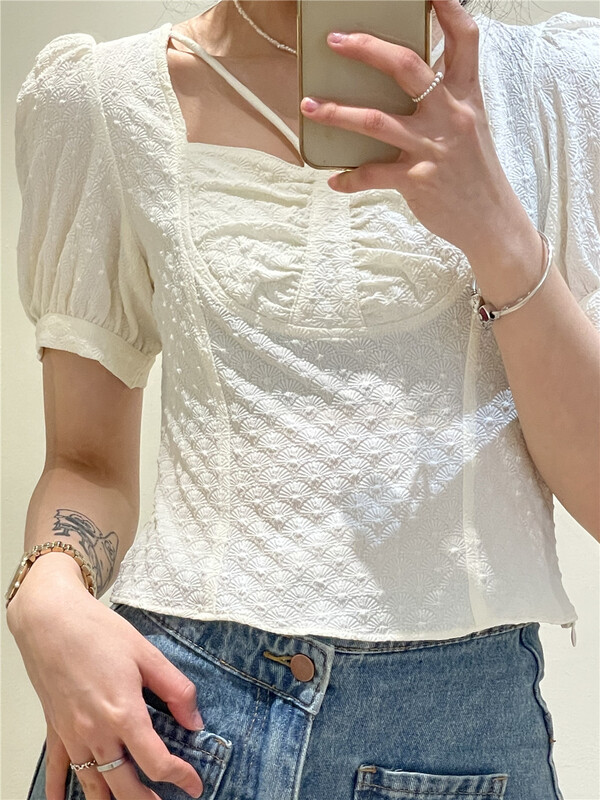 goods in stock! [Lulu grace] Korean style square neck bubble sleeve short shirt 6221# ZSY