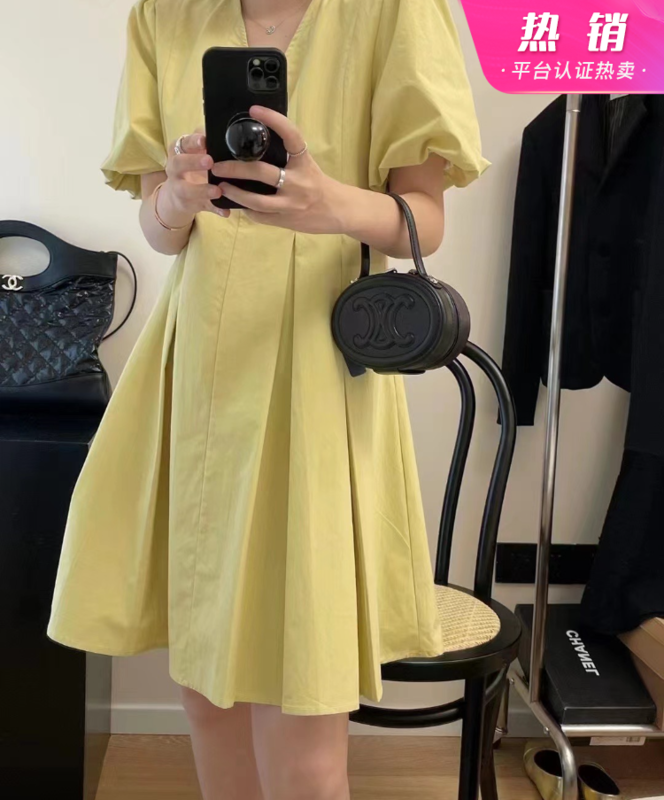[the most] V-neck crimp bubble sleeve dress 9611# HBx