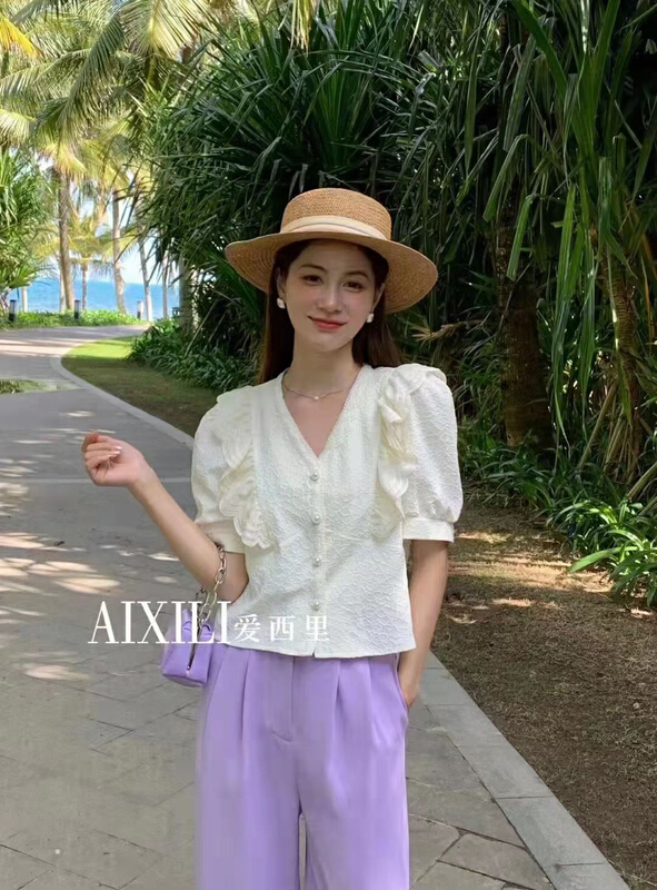 初夏上新!【小小服飾】韓版時尚單排扣蕾絲衫  1431#  CL