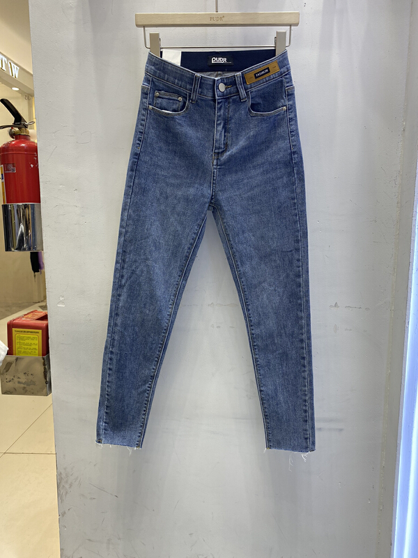 New year in early spring! [pudr] simple rubber band waist design, tight and thin, small leg jeans 2095# XJ