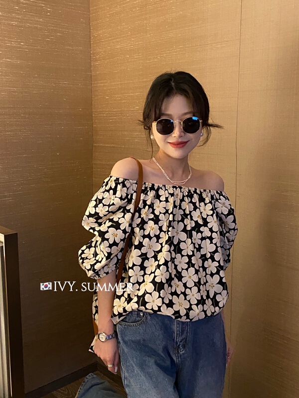 New in early summer! [Ivy] Korean Vintage Floral one shoulder shirt (with bag) 88187# XJ